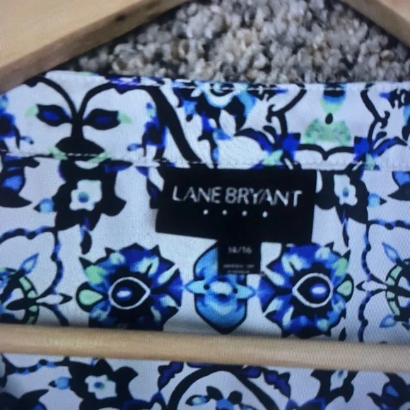 Lane Bryant White and Blue Patterned Beaded V-Neck Tunic - Picture 6 of 7